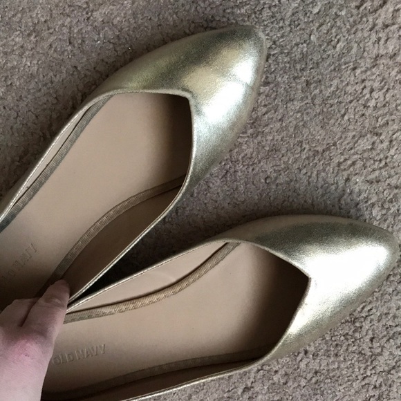 SOLDGold pointed flats sz 9 by Old Navy - Picture 5 of 5